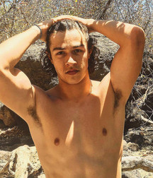 Esquyss: Boy pits 5cf550a4883e3.jpg