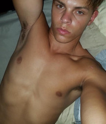 Esquyss: Boy pits 5cf550bb8d0c7.jpg