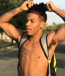 Cuties and their armpits 5d9cc8b633375.jpg