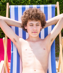 Young hairy pits 5da2c30e23093.jpg