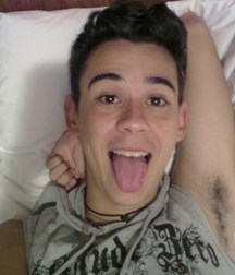 Young pits. Love this kind of t-shirt