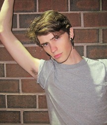 Modeling for Pits and tank tops 5eeef593468fc.jpg