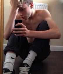 Rentboy- Pretty boys porn and pretty cocks 62537a1da7c0b.jpg