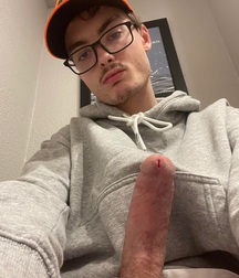 Rentboy- Pretty boys porn and pretty cocks 62537a3ab874f.jpg