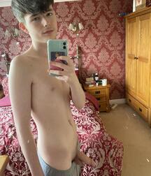 Rentboy- Hot cocks selfie personal gay porn 62741396ea3bd.jpg