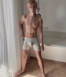 Solo Boys Collection Sexy Back Twink Tube 62320ab3dd16b.jpg