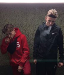 Smoking Collection Guys Straight Bad Twink Tube 624dd94d43020.jpg
