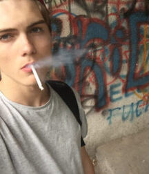 Smoking Collection Guys Straight Bad Twink Tube 624dd971a3a70.jpg