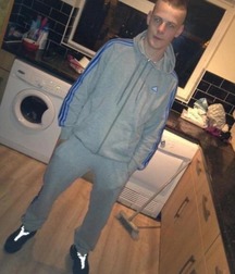 Scally & Smoking Habit Twink Tube Gig 6262b773e32b0.jpg