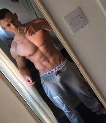 Scally & Smoking Habit Twink Tube Gig 6262b7a3a36a3.jpg