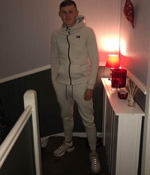 Scally & Smoking Habit Twink Tube Gig 6262b7ba0e0b1.jpg