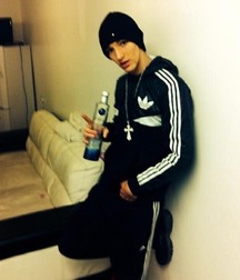 Scally & Smoking Habit Twink Tube Gig 6262b7dfb2103.jpg