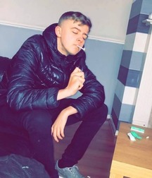 Scally & Smoking Habit Twink Tube Gig 6262b7f212571.jpg