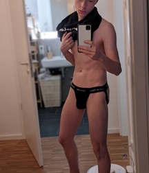 More Party Boys Twink Tube Selfies 6245cc16115c2.jpg