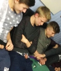 sneek a peek wonder summer boys porn 628656c4313b6.jpg