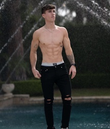 Athletic and handsome boys twink tube sculpted 6246b73ee7c09.jpeg