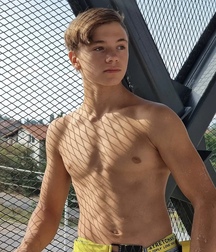 Cute twinks flex gay porn strong 62666409da862.jpeg