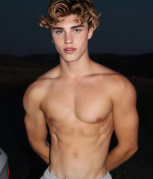 Cute twinks flex shirtless boys porn 627b601d73b81.jpeg