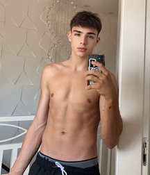 Cute twinks flex shirtless boys porn 627b6042b95a1.jpeg