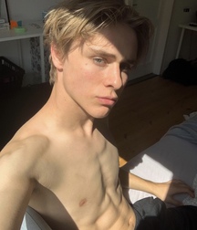 Handsome men summer loving shirtless twink tube guys 62b40c266b207.jpeg