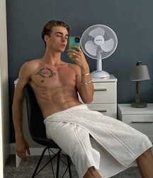Twinks flex twink tube shirtless boys best 62bd4db00b8f2.jpeg