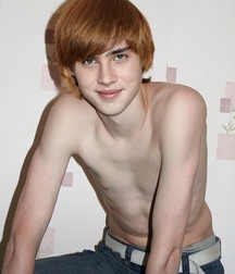 Young boys shirtless flex sporty summer 62c528b83e06b.jpeg