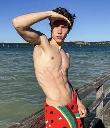 Cute boys stunning twink tube super bros 62d10e84a3bd6.jpeg