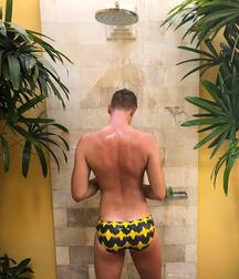 Briefs-Jocks-Boardshorts Twink Tube 6276a0c4d046e.jpg