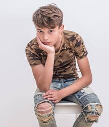 Beautiful Young men twink tube with socks and underwear. 625347b2c5f7f.jpg