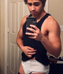 beautiful young people flex gay porn 626dcdf162a30.jpg