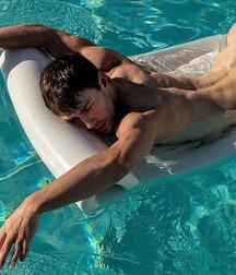 beautiful young people flex gay porn 626dce2aecd52.jpg