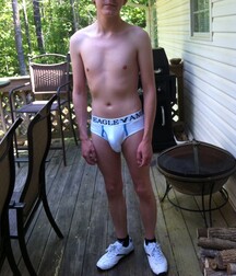 Young guys amateurs with underwear and butts big  626f5877bc365.jpg