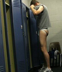 Young guys amateurs with underwear and butts big  626f58aac16bb.jpg