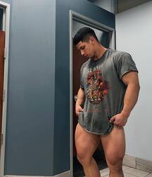 Young men with athletic bodies twink tube youngsters  6274bb93e49b1.jpg