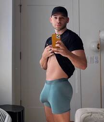 Young men with athletic bodies twink tube youngsters  6274bbb6a3001.jpg