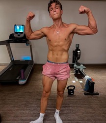Young men with athletic bodies twink tube youngsters  6274bbc0ef369.jpg