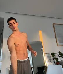 Young men with athletic bodies twink tube youngsters  6274bbd299256.jpg