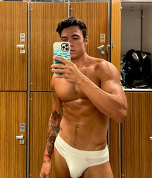 Porn Guys amateurs with underwear  62a94340cb6a3.jpg