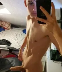 German Twink Phillip nude Selfies Gay Porn
