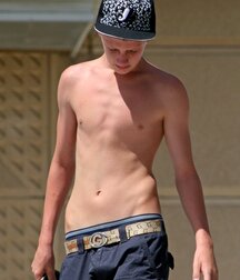 The Young and the Shirtless Twink Tube Flex 625b8373e5805.jpg