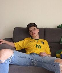 Hot in Blue Jeans Select Twink Porn Tube 626396f725aa4.jpg