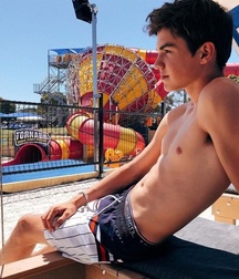 The beauty of boys cute shirtless twink tube