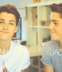 Brothers Twink Tube Guys 628a29103d325.gif