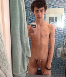Twinks garden gay porn boys selfies 62930f2b92f17.jpeg