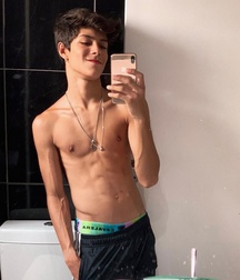 Twinks garden gay porn boys selfies 62930f60157e8.jpeg