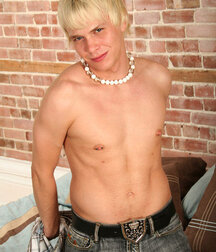 Blond Ryan indoor gay boys porn 626800fada193.jpg