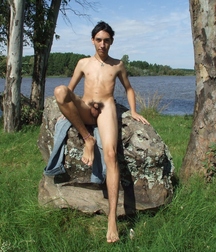 Tyler outdoors by the lake boys porn 626805c7b014f.jpg