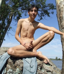Tyler outdoors by the lake boys porn 626805e50176e.jpg