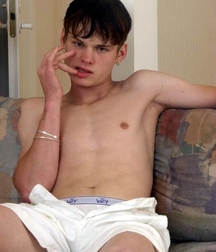 Anislav boys gay porn on the sofa