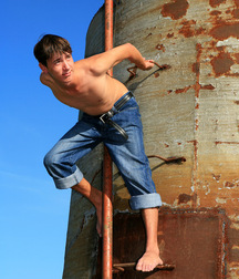 Teen farmer Tom solo outdoors boys porn 627291bfd3903.jpg